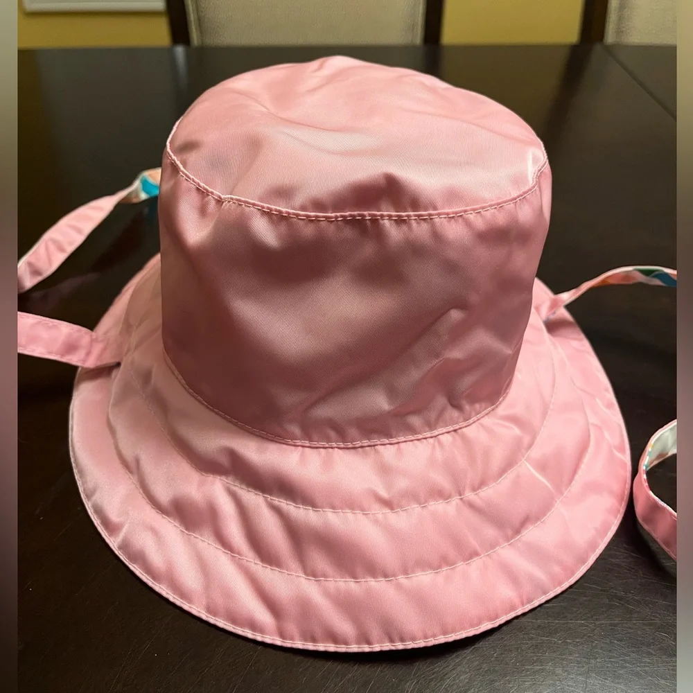 New Gucci North Face Logo Double Sided Bucket Hat Size M - Picture 11 of 16